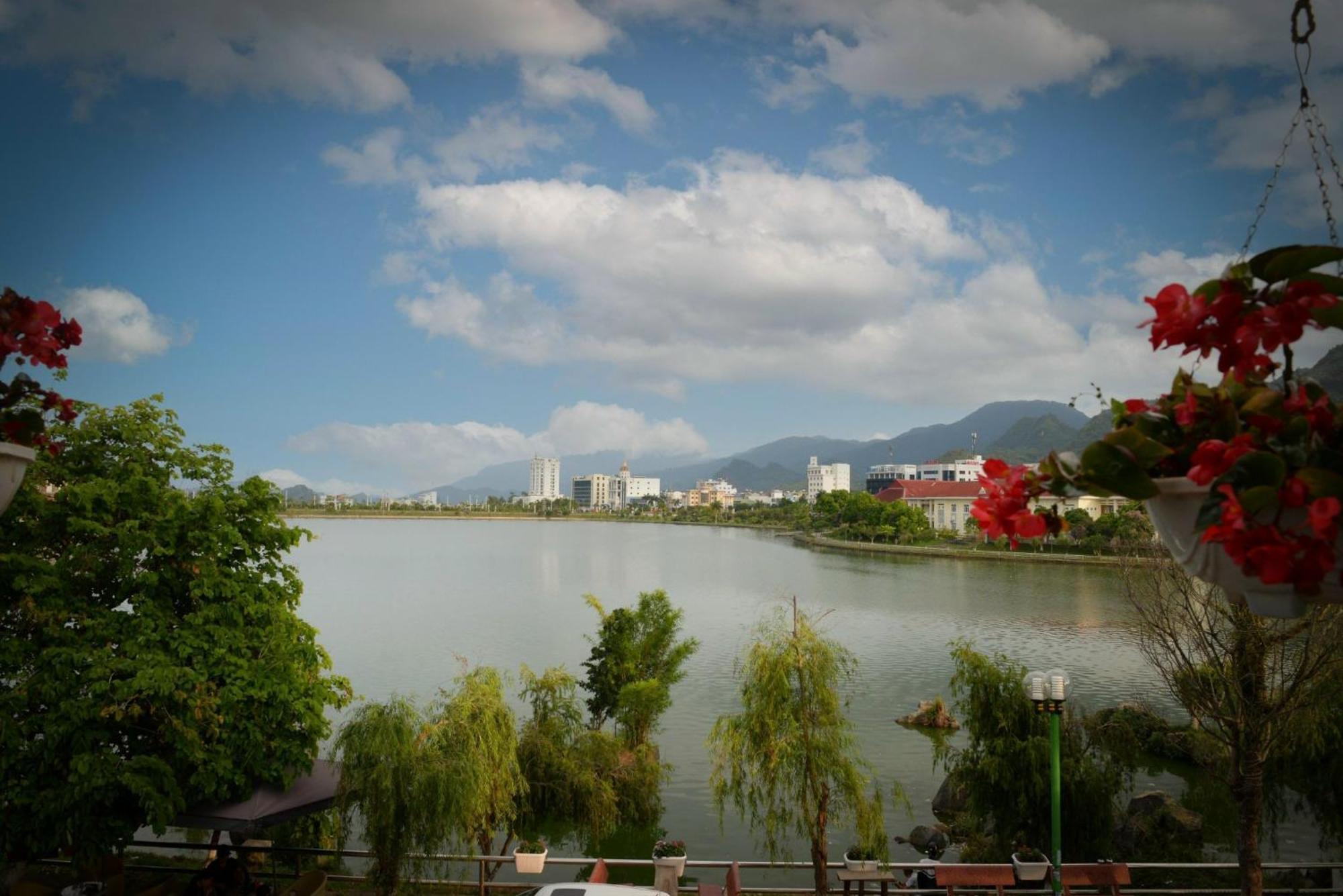 Anh Hong Hotel Ta Lan Than Buitenkant foto